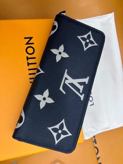 클레망스 M82338.jpg