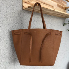 CELINE 셀린느 카바스 팬텀백 C8836 신상