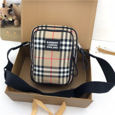 BURBERRY 버버리 빈티지 숄더&크로스백 B50889 신상
