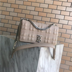 BURBERRY 버버리 롤라 체인 숄더백 B021 신상