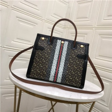 BURBERRY 버버리 타이틀백 B6991 신상