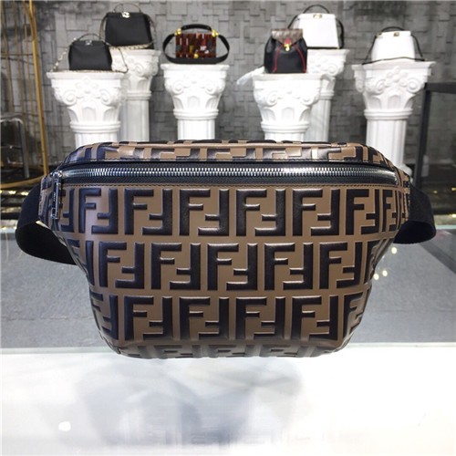FENDI 펜디 힙색 신상 F848711