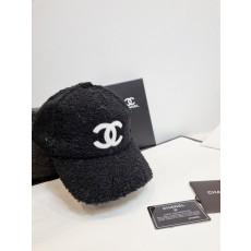 CHANEL 샤넬 양털 볼캡