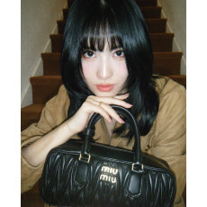 [트와이스 모모] MIUMIU 미우미우 보스턴백 5BB14