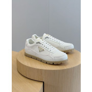 5위 PRADA 프라다 남성용 스니커즈 P78689-1 2024/신상