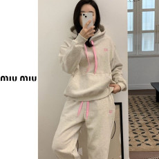 MIUMIU 미우미우 배색끈 후드 상하세트 2COLOR