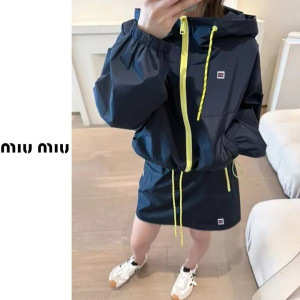 ●6월 판매 5위● MIUMIU 미우미우 로프 후드 집업 스커트 세트 4COLOR
