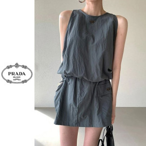 ●6월 판매 6위● PRADA 프라다 샌드 바스락 민소매 치마 바지 세트 2COLOR