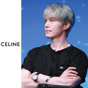 ●6월 판매 11위● CELINE 셀린느 자수 스몰트리오페 반팔 2COLOR