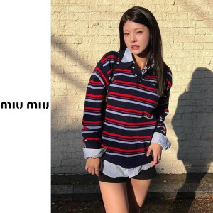 MIUMIU 미우미우 스트라이프 카라 니트 스웨터