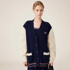 MIUMIU 미우미우 와펜 울캐시 가디건