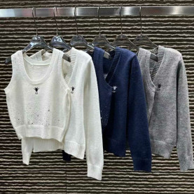 DIOR 디올  슬리브 니트& 가디건 세트