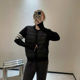 THOM BROWNE 톰브라운 크루넥 다운자켓