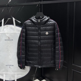 MONCLER 몽클레어 아고트 다운 패딩 자켓