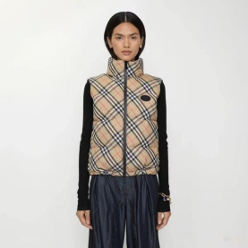 BURBERRY 버버리 체크 퍼퍼 질레 다운 베스트