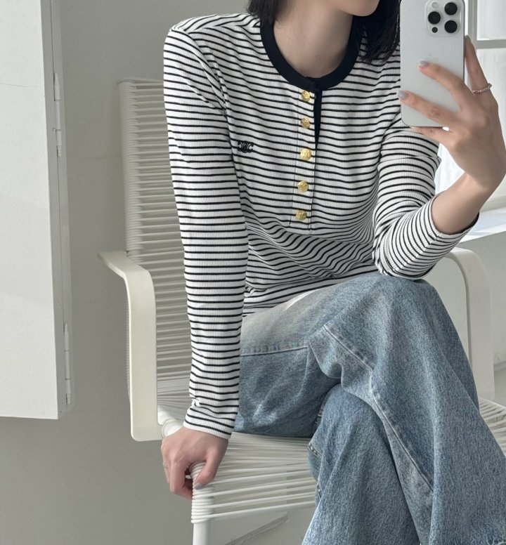 CELINE 셀린느 골드 버튼 니트