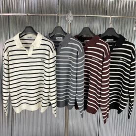 MIUMIU 미우미우 트임 카라 니트