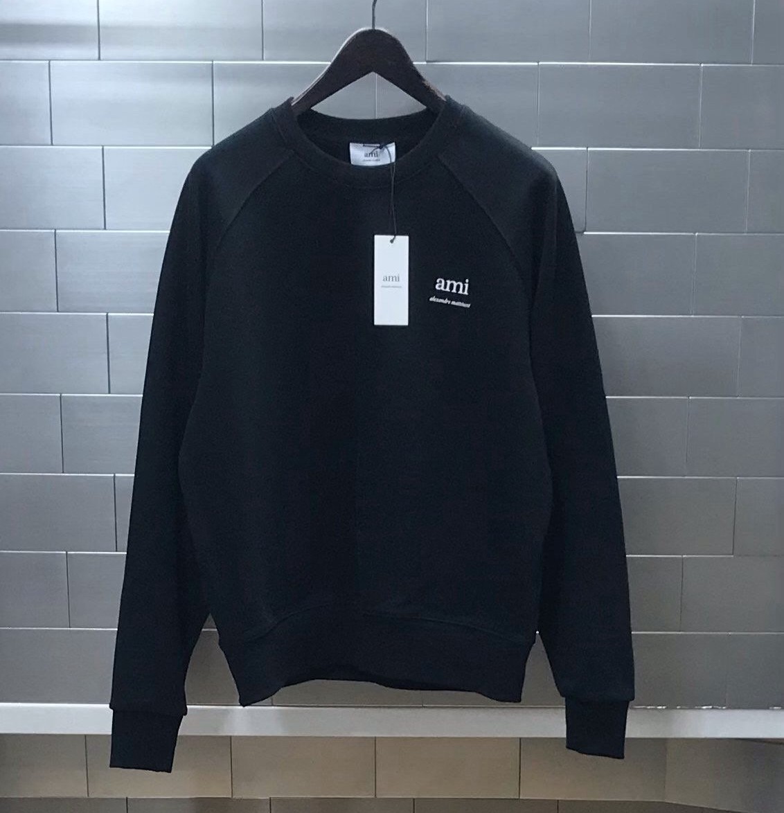 AMI 아미 알렉산드르 마티우시 스웻 맨투맨