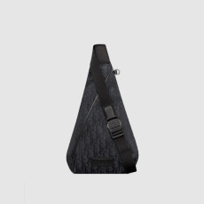 DIOR 디올  Trek 지퍼 슬링백 1DTBO
