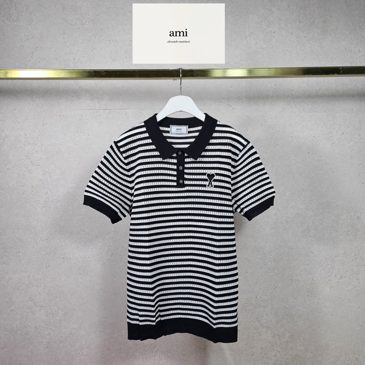AMI 아미 스트라이프 버튼 카라 니트 하프 3COLOR