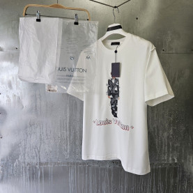 LOUIS VUITTON 루이비통 로고 티셔츠 2COLOR