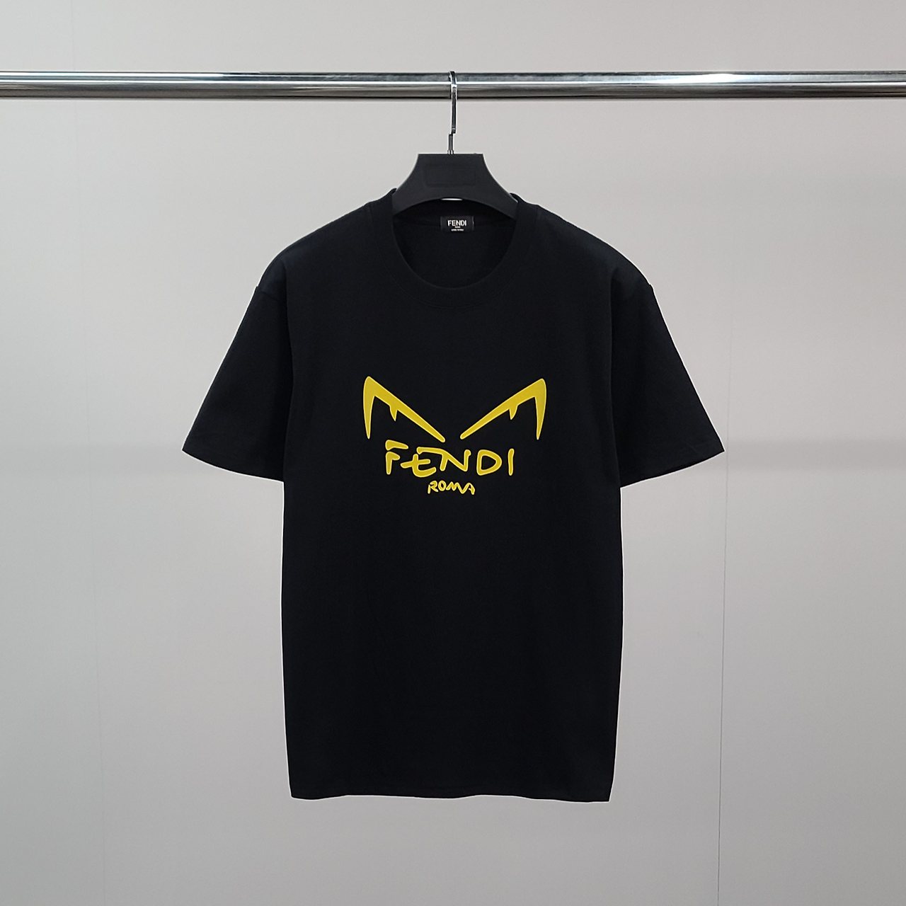 FENDI 펜디 아이즈로마 코튼 반팔티