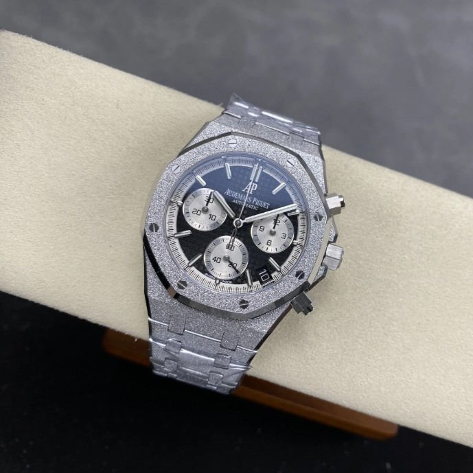 AUDEMARS PIGUET 오데마피게 로얄오크 크로노그래프 프로스티드 블랙/화이트 다이얼 SS브레이슬릿 41mm 26240